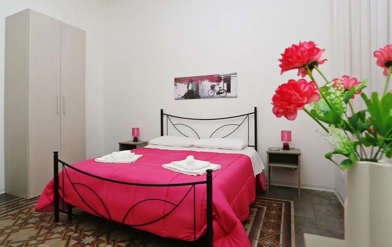 Bed and Breakfast Rest And Go Palermo 0*,  Italia
