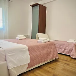 https://blue-deluxe.hotelinveneto.com