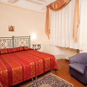https://piccolo-hotel-cortona.it-tuscanyhotel.com